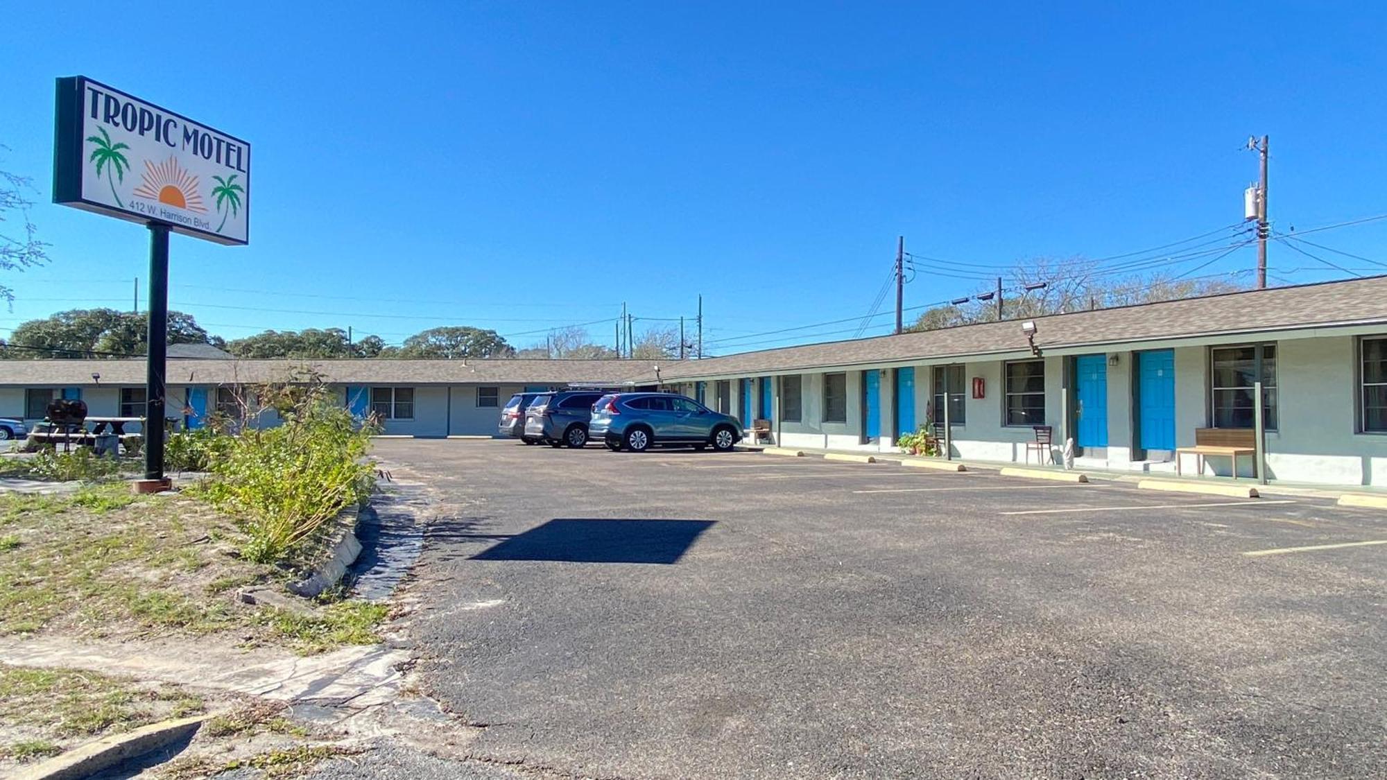 Tropic Motel Aransas Pass Extérieur photo