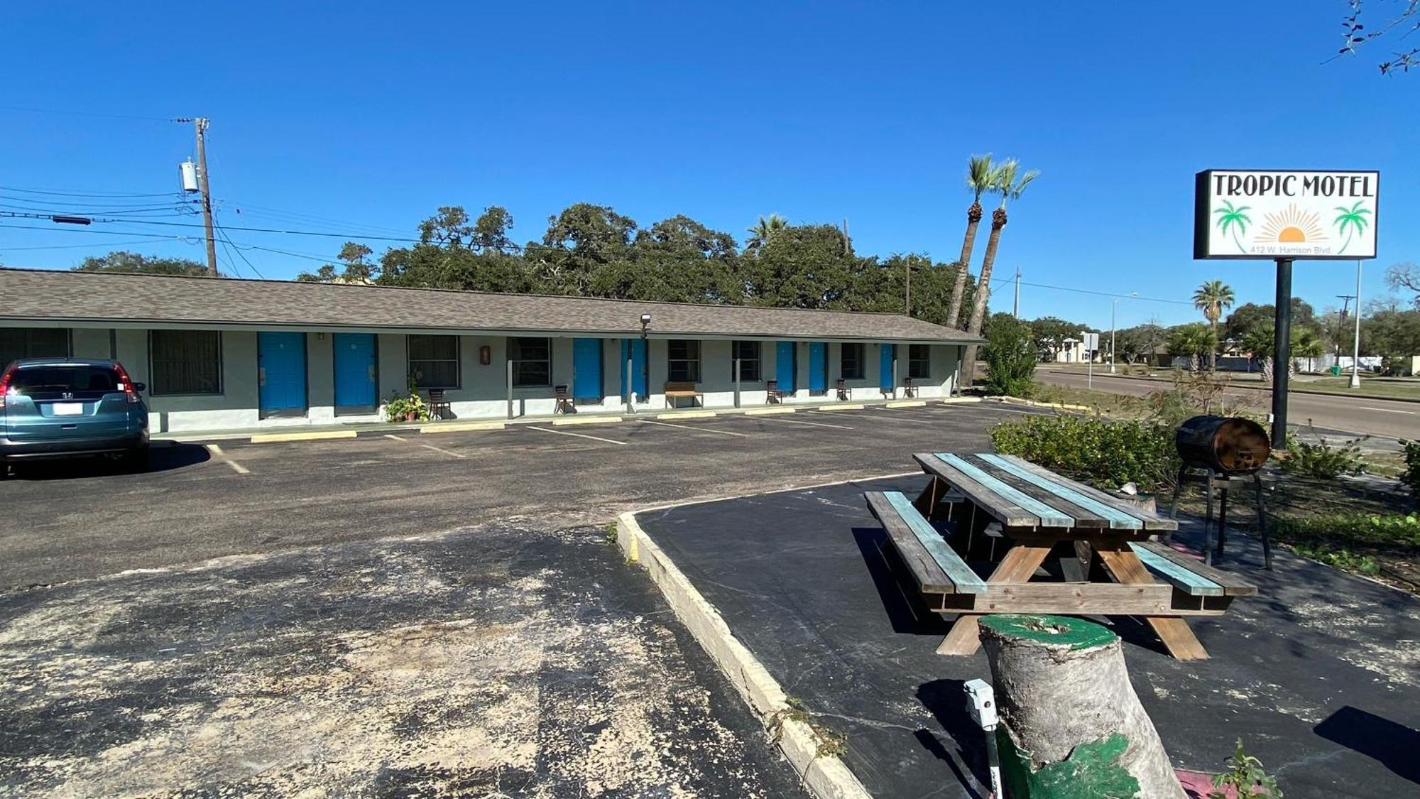 Tropic Motel Aransas Pass Extérieur photo
