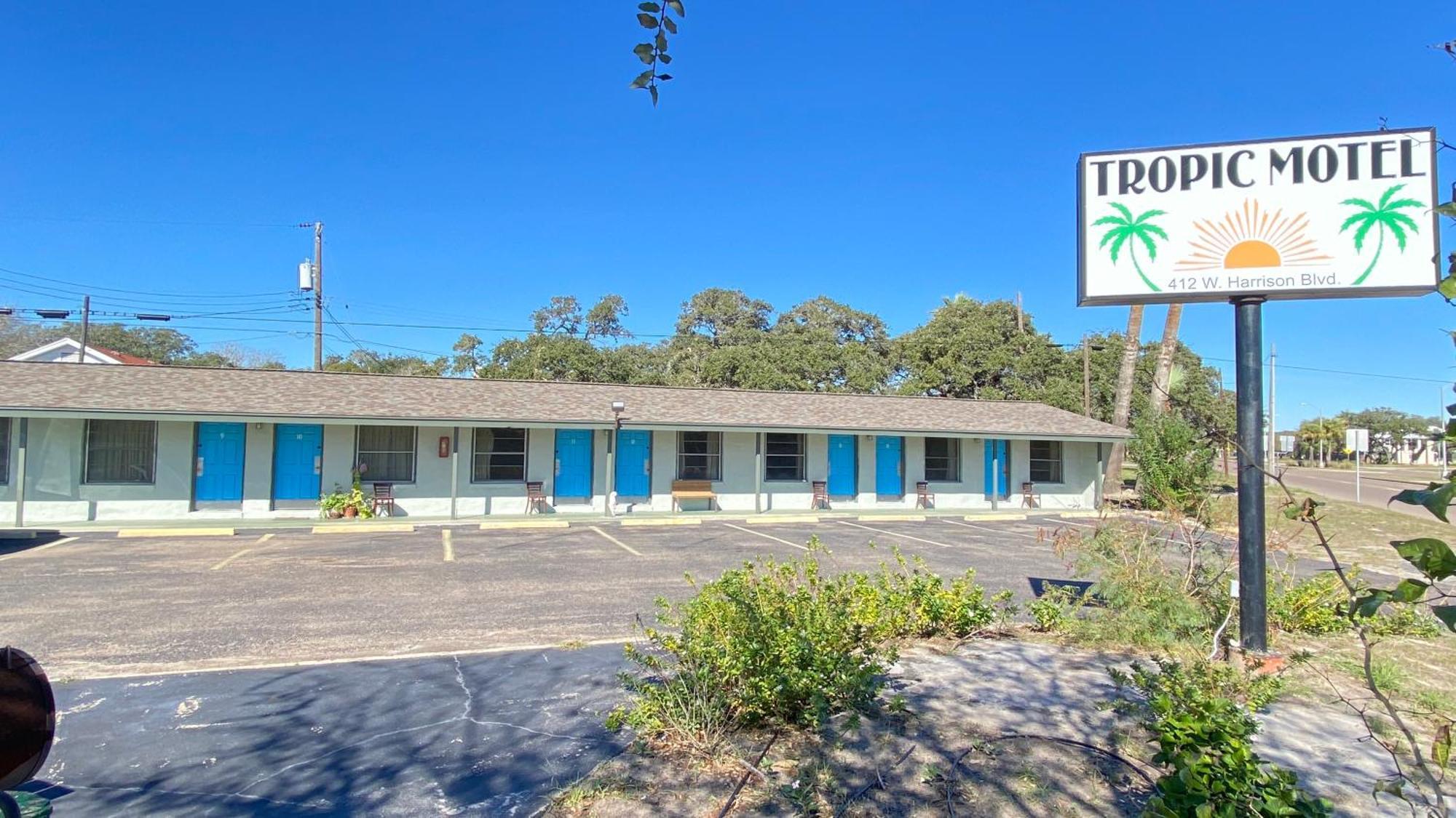 Tropic Motel Aransas Pass Extérieur photo