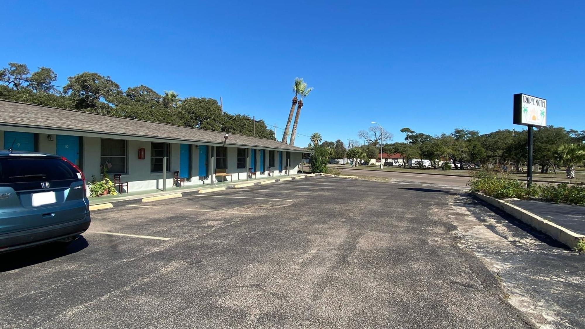 Tropic Motel Aransas Pass Extérieur photo